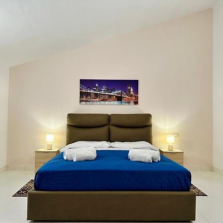 Unique Rooms In Centro Citta Bagno Privato E Climatizzatore 拉古萨 外观 照片