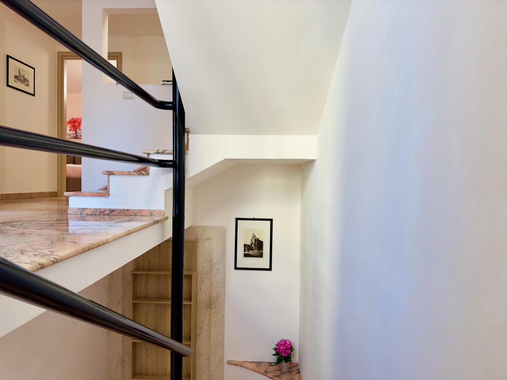 Unique Rooms In Centro Citta Bagno Privato E Climatizzatore 拉古萨 外观 照片