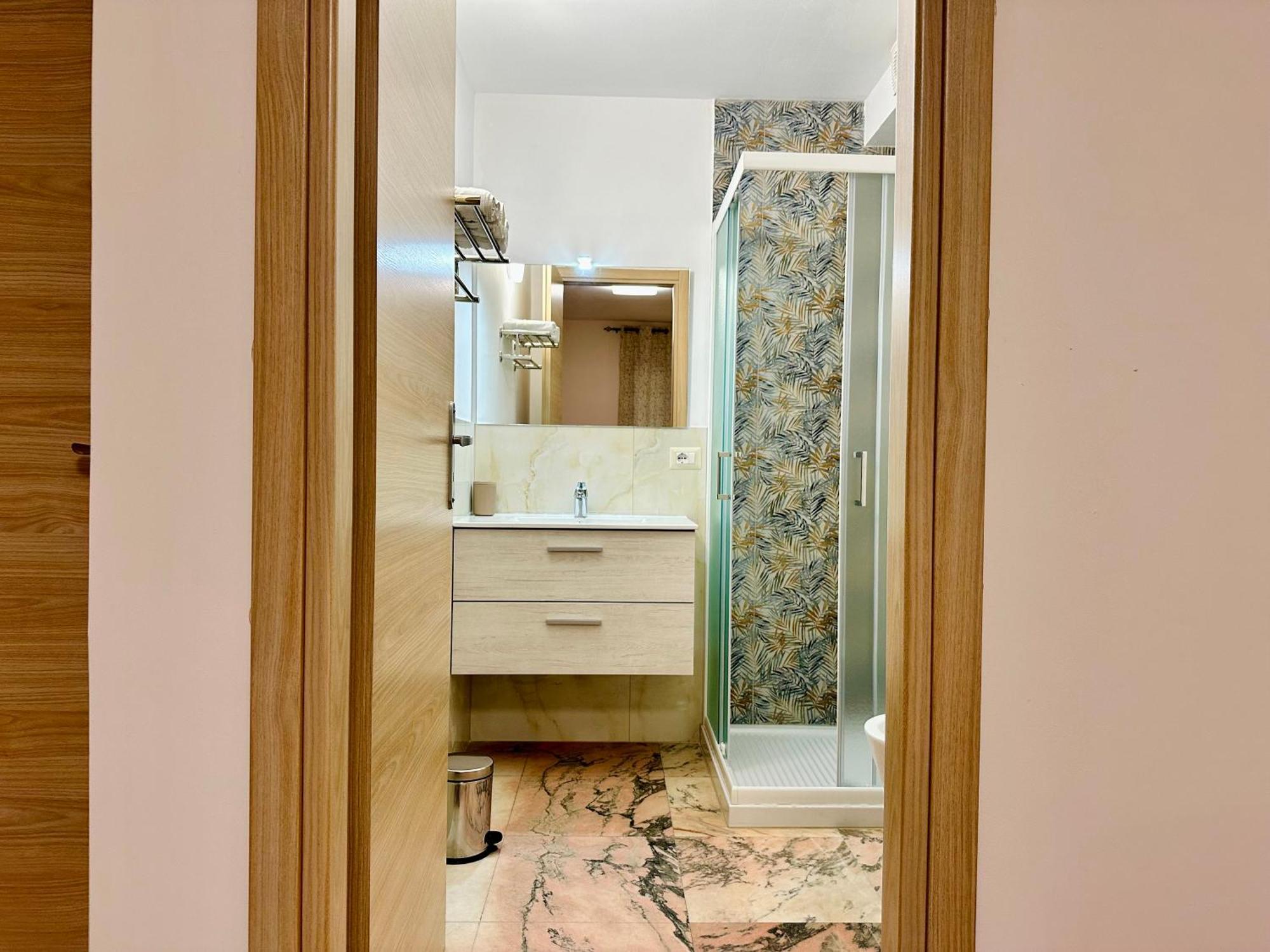 Unique Rooms In Centro Citta Bagno Privato E Climatizzatore 拉古萨 外观 照片