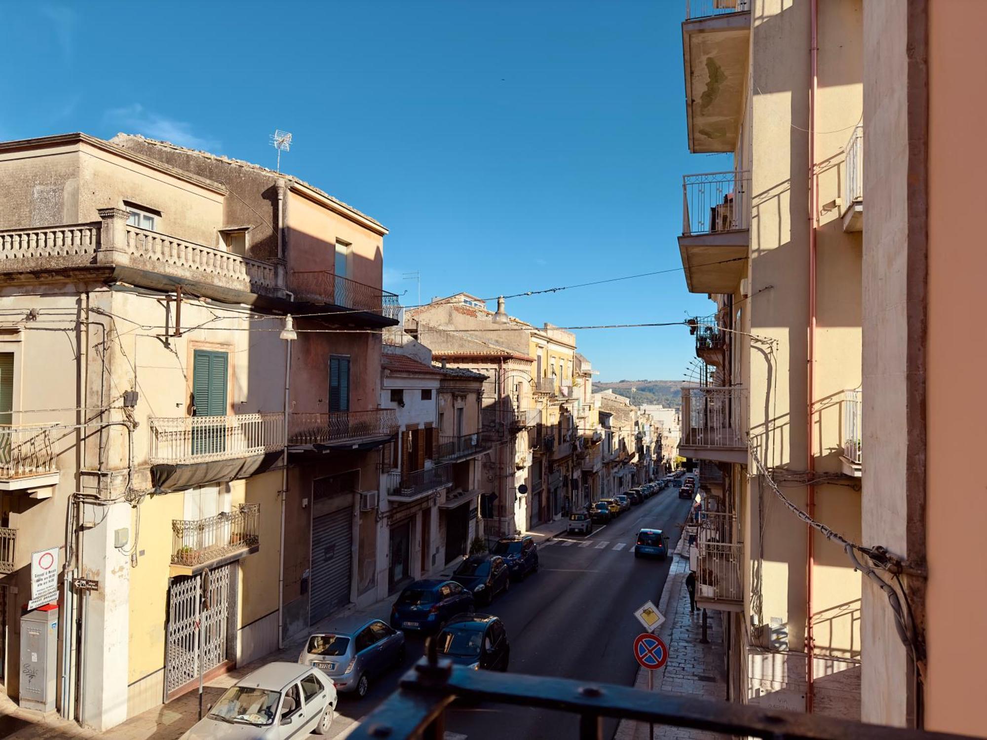 Unique Rooms In Centro Citta Bagno Privato E Climatizzatore 拉古萨 外观 照片